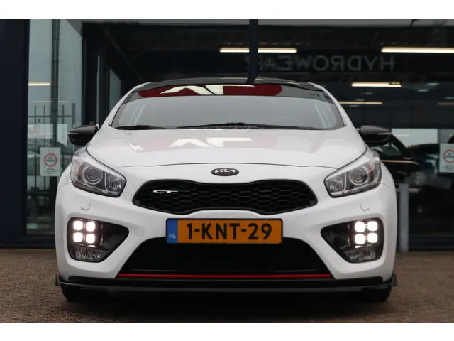 Kia pro_cee'd 1.6 GT First Edition 2013 Benzine 10