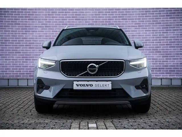 Volvo XC40 2.0 B4 Core 2024 Benzine 8