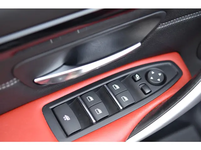 BMW 4 Serie Cabrio 440i High Executive 2019 Benzine 14