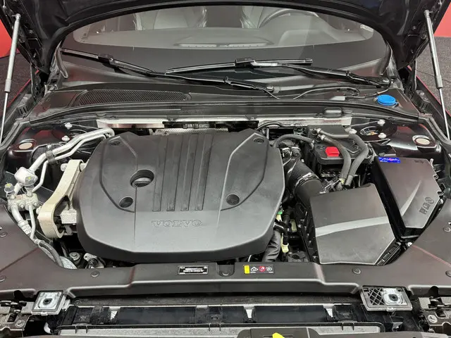 Volvo V60 2.0 B4 R-Design 2022 Hybride Benzine 11