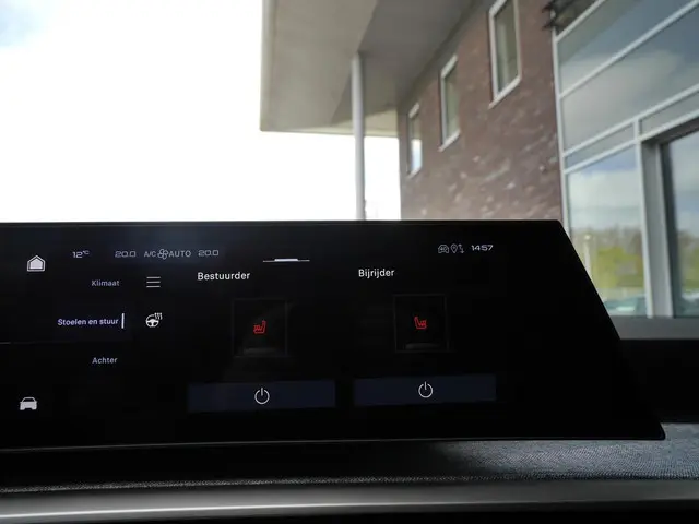 Peugeot 5008 1.2 Hybrid 136 Allure 2025 Hybride Benzine 25