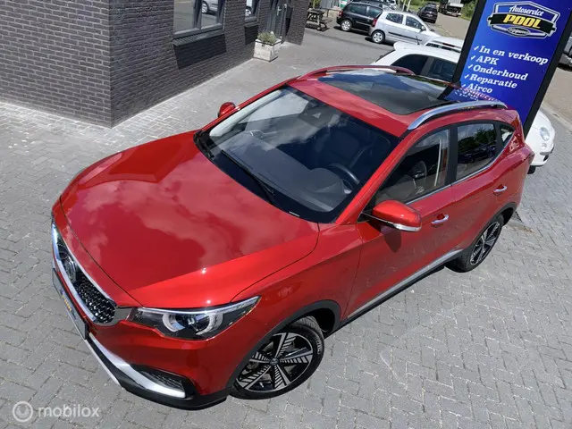 MG MG ZS EV Luxury 45 kWh|PANO|Keyless|Leer 2019 Elektrisch 2