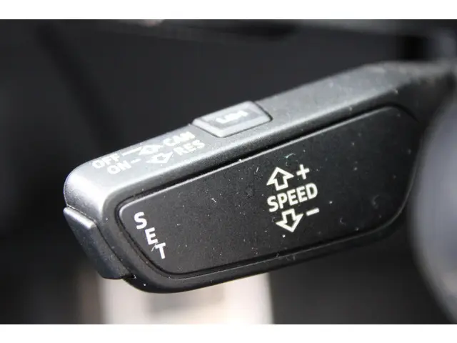 Audi TT Roadster TT RS quattro 2018 Benzine 24