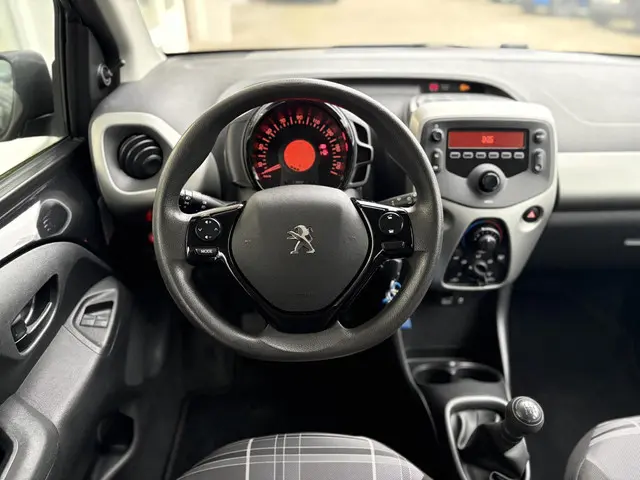 Peugeot 108 1.0 e-VTi Active 5-drs 2018 Benzine 11