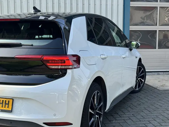 Volkswagen ID.3 Life 58 kWh 2020 Elektrisch 4