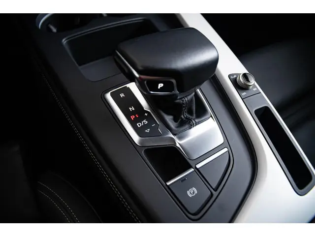 Audi A4 Avant 35 TFSI Business Edition 2020 Benzine 17