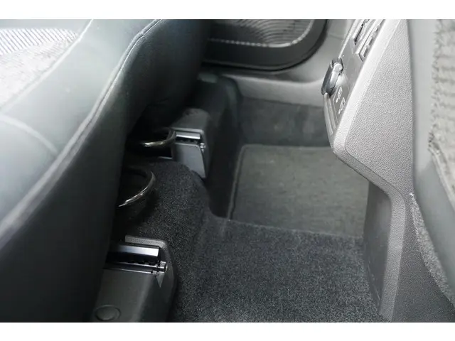 Renault Captur 1.3 TCe 140 2021 Benzine 27