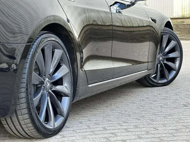 Tesla Model S 100D 2018 Elektrisch 20