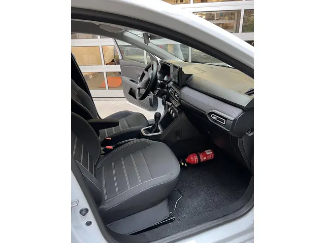 Dacia Jogger 1.0 TCe 110 Expression 2024 Benzine 8