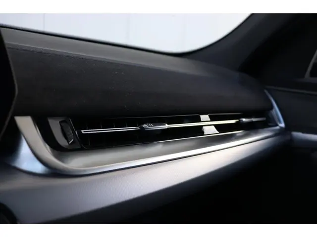 BMW iX2 xDrive30 67 kWh 2024 Elektrisch 27