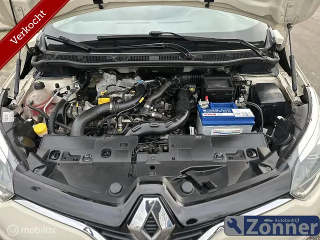 Renault Captur 0.9 TCe Helly Hansen 2014 Benzine 16