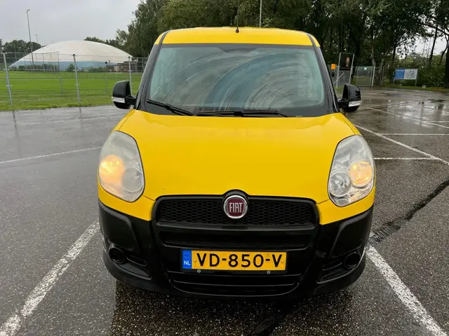 Fiat Doblò Cargo 1.3 MultiJet 2013 Diesel 2