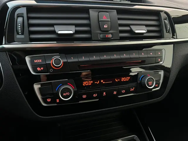 BMW 1 Serie 118i Sport Line Edition 2019 Benzine 7