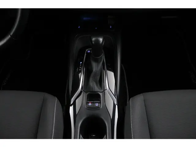 Toyota Corolla 2.0 Hybrid Bi-tone 2019 Hybride Benzine 25