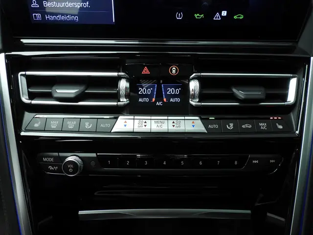 BMW 8 Serie Gran Coupé 840i 2024 Benzine 14