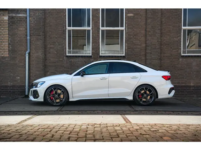 Audi RS3 3