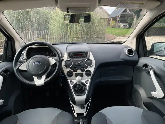 Ford Ka 1.2 Titanium X Airco, 15 inch, NAP! 2012 Benzine 14