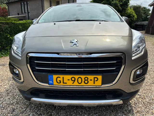 Peugeot 3008 1.2 PureTech Style 2015 Benzine 4