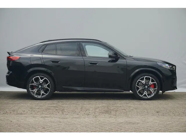 BMW iX2 eDrive20 2025 Elektrisch 4