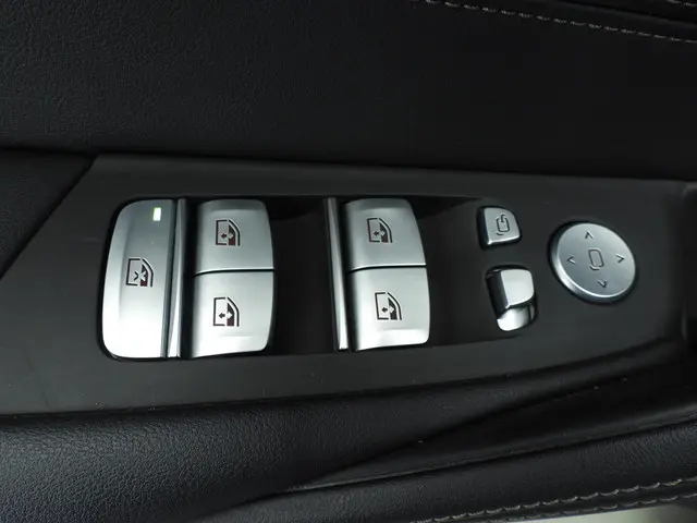 BMW 5 Serie Touring 530e 2024 Hybride Benzine 20