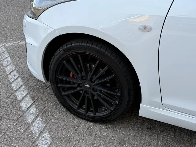 Suzuki Swift 1.6 Sport 2014 Benzine 19