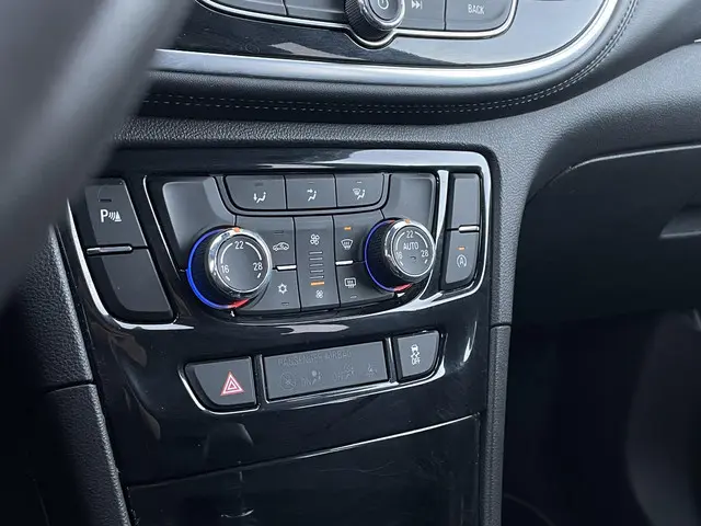 Opel Mokka X 1.4 Turbo Innovation 2018 Benzine 21