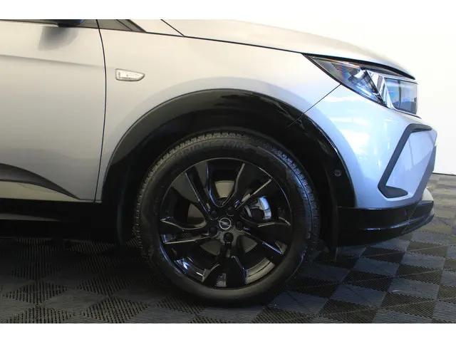 Opel Grandland 1.2 Turbo GS Line 2022 Benzine 4