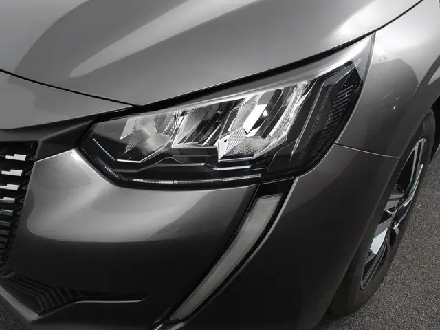 Peugeot 208 1.2 100pk Turbo Allure Pack 2023 Benzine 27