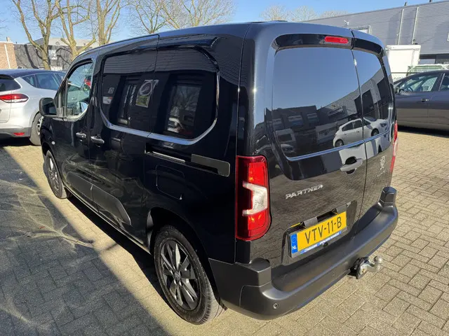 Peugeot Partner 1.5 BlueHDi 130 EAT8 S&S L1 2023 Diesel 5