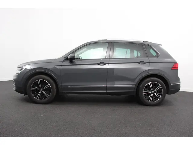 Volkswagen Tiguan 1.5 TSI DSG Active 2022 Benzine 7