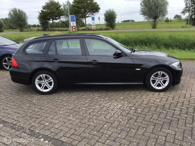 BMW 3 Serie Touring 318i Automaat 2012 Benzine 4