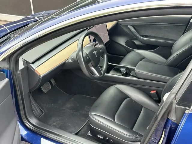 Tesla Model 3 Long Range AWD 75 kWh 2019 Elektrisch 4