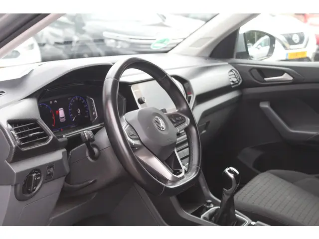 Volkswagen T-Cross 1.0 TSI Life 2020 Benzine 4