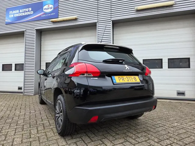 Peugeot 2008 1.2 PureTech Active 2015 Benzine 10