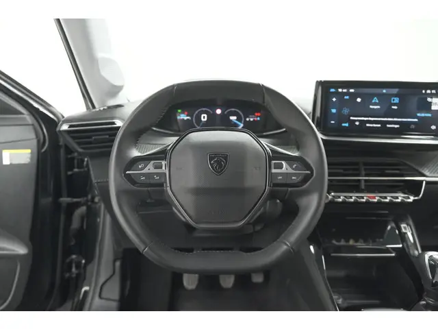 Peugeot 208 PureTech 100 Allure 2024 Benzine 26