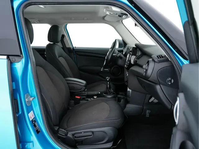 MINI One Mini 1.5 D Business-Pack 2018 Diesel 12
