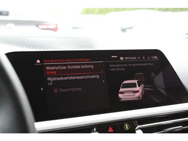 BMW 3 Serie 318d Executive Edition 2020 Hybride Diesel 24