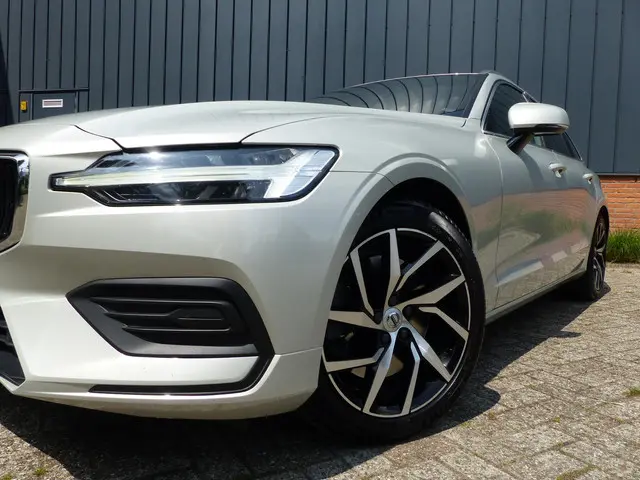 Volvo V60 T5 Momentum 2018 Benzine 5