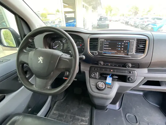 Peugeot Expert Compact 2.0 HDI Automaat 2021 Diesel 3