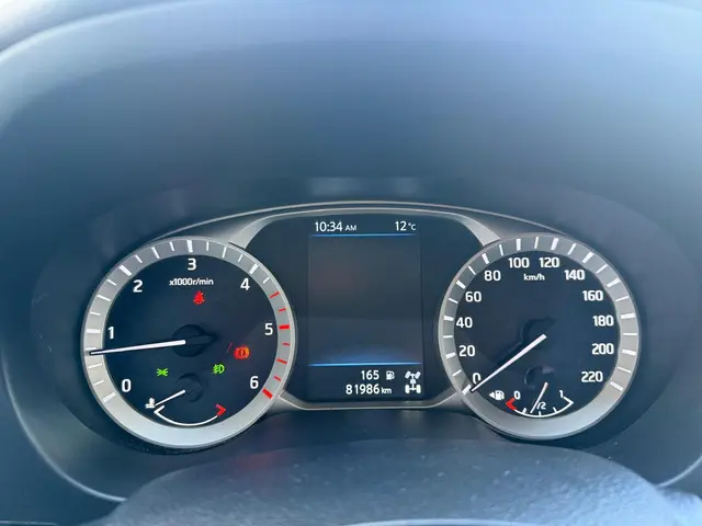 Nissan Navara 2.3 dCi N-Connecta King Cab 2019 Diesel 10