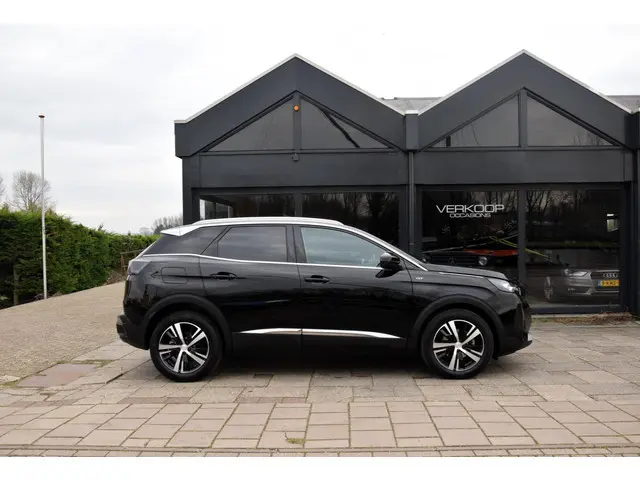 Peugeot 3008 1.2 PureTech GT Automaat 2024 Benzine 6