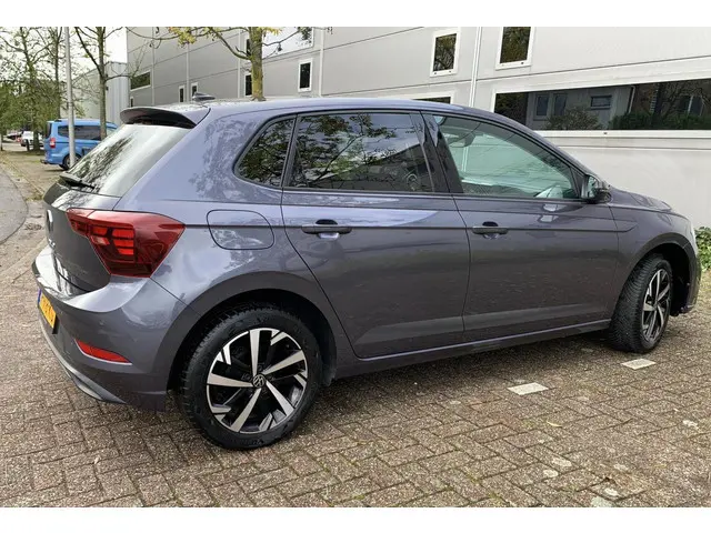 Volkswagen Polo 1.0 TSI Life Business, DSG 2022 Benzine 8