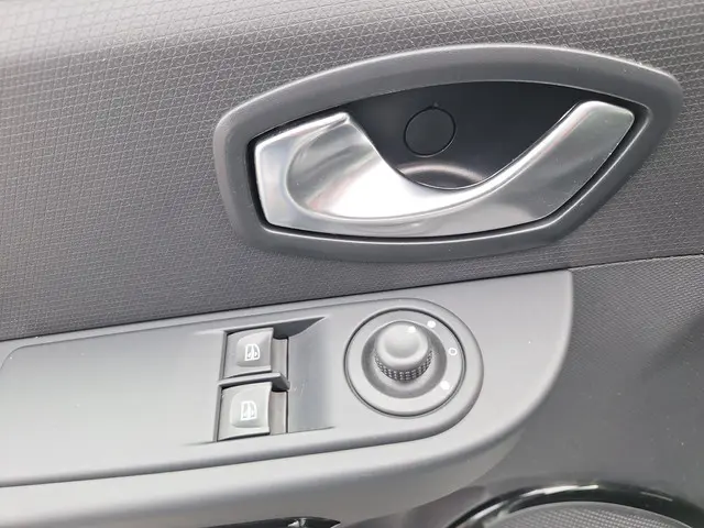 Renault Clio 1.2 Dynamique Automaat 2015 Benzine 18