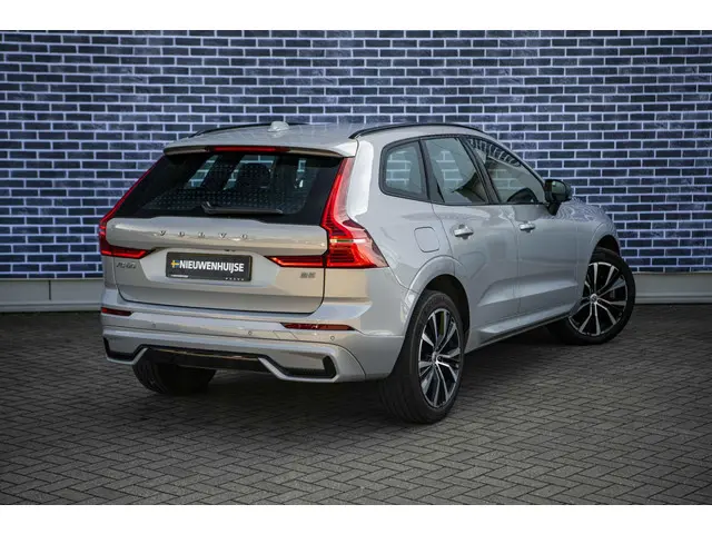 Volvo XC60 B5 Plus Dark 2023 Benzine 16