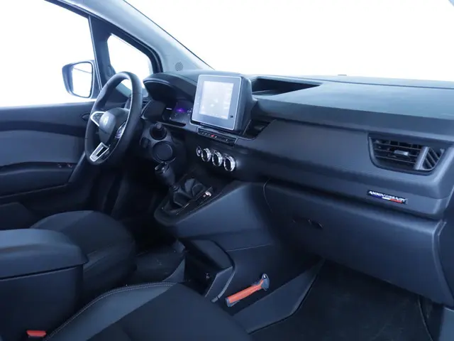 Renault Kangoo 1.5 Blue dCi 115 extra L1 2024 Diesel 3