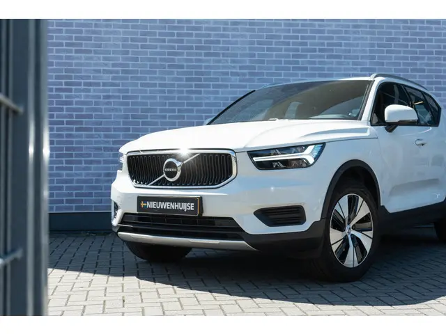 Volvo XC40 T2 Momentum Automaat 2021 Benzine 11