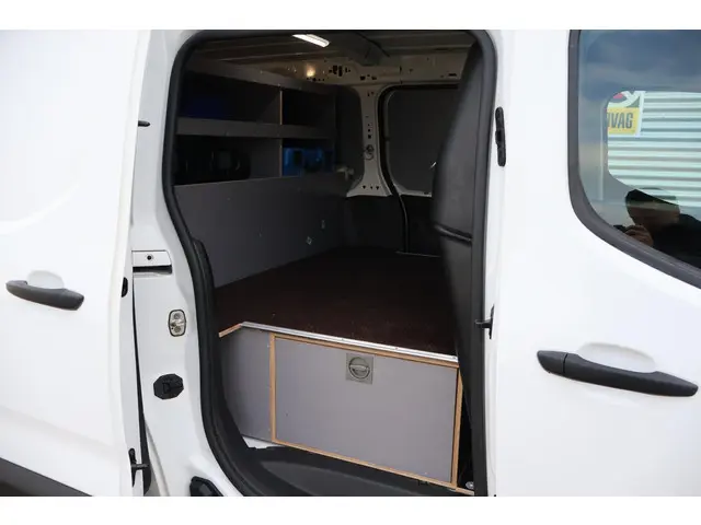 Opel Combo 1.5D L2H1 Edition 2021 Diesel 12