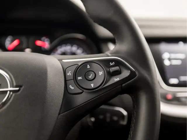Opel Grandland X 1.2 Turbo Sport 2021 Benzine 19