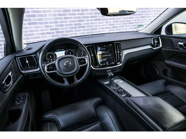 Volvo V60 2.0 T5 Inscription 2019 Benzine 12
