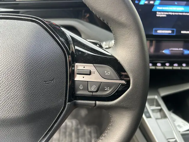 Peugeot 308 SW 1.2 Turbo 130 PK Allure 2024 Benzine 26